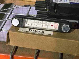 lot 246 image: Lenx Inc Fluid Level & Temperature Gauge T-LLG-5 (in original packaging)
