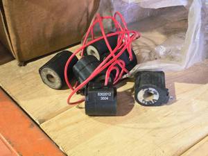 lot 264 image: Lot of (6) Hydraforce 12VDC Solenoid Valve Coils