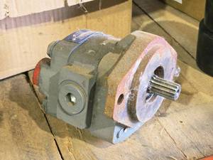 lot 267 image: Metaris Gear Pump Motor