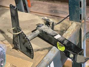 lot 275 image: Tow Bar and Accessory Receiver