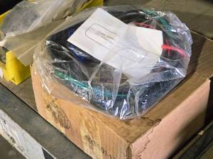 lot 289 image: Snow Plow Turn Signal Adapter Kits (in original packaging)
