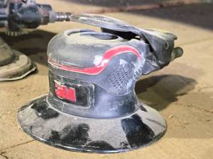 lot 301 image: 3M Air 6 Random Orbital  Sander