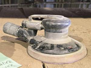 lot 303 image: Air 6 Disc Sander
