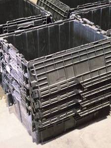 lot 133 image: Lot of (5) Stackable Plastic Tote Bins 15 x 21 12 x 13