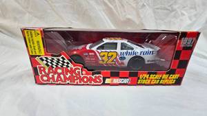 lot 91 image: Racing Champions 124 #32 White Rain-Dale Jarrett