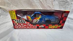 lot 92 image: Racing Champions 124 #87-Joe Nemechek-Bell South