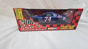 lot 101 image: Racing Chamions 124 #74-Fina-Randy LaJoie