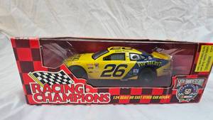 lot 106 image: Racing Chamions 124 #26-Cheerios-Johnny Benson