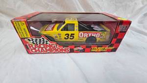 lot 25 image: Racing Champions 124 #35-ortho-Dave Rezendes