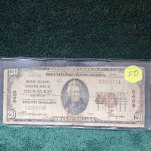 lot 50 image: 1929 $20 Milwaukee, WI National Note