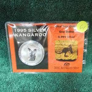 lot 61 image: 1995j Silver Kangaroo 1 oz Royal Australian Mint