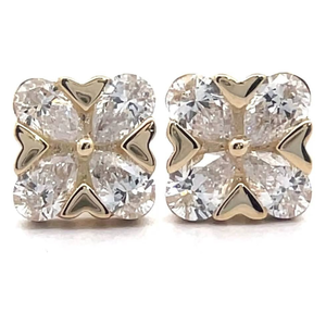 lot 16 image: 1 Carat Diamond Flower Stud Earrings in 14k Yellow Gold