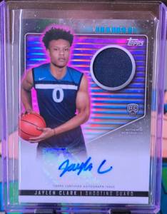 lot 15 image: JAYLEN CLARK 2024 TOPPS MIDNIGHT RPA (GAME WORN PATCH)