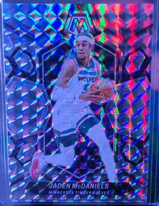 lot 62 image: JADEN MCDANIELS 2024-25 PANINI MOSAIC SILVER REACTIVE