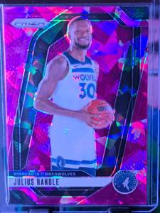 lot 32 image: JULIUS RANDLE 2024-25 PANINI PRIZM PINK CRACKED ICE