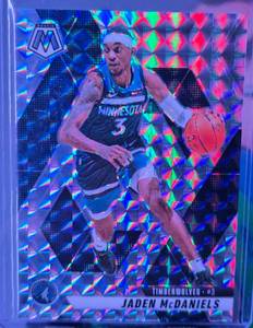 lot 107 image: JADEN MCDANIELS 2024-25 MOSAIC SILVER REACTIVE