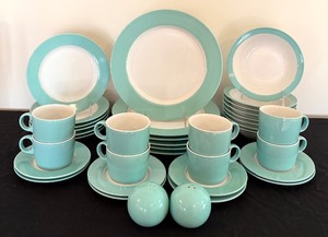 lot 50 image: At Home Martha Stewert Stoneware from Thailand  No 6028 West Port Classic