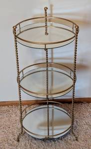 lot 24 image: Vintage Tiered Gold Mirrored Accent Table