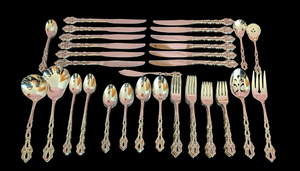 lot 30 image: Oneida Chandelier Stainless Steel Flatware Set