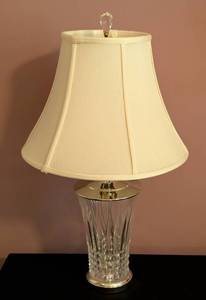 lot 153 image: Vintage Crystal and Brass Table Lamp