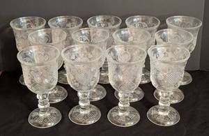 lot 159 image: Avon Fostoria Hearts and Diamonds Glass Goblets