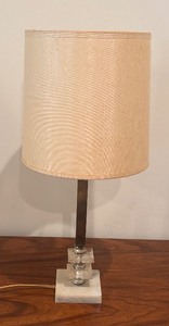 lot 200 image: Mid Century Table Lamp