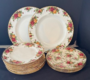 lot 241 image: Variety of Royal Albert Country Roses Plates