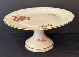 lot 245 image: Limoges of France Pedestal Plate