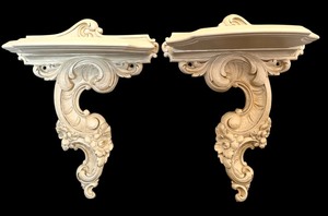 lot 106 image: Vintage Victorian Style Wall Shelves by Syroco Wood