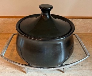 lot 225 image: Vintage Clay Casserole Pot with Holder