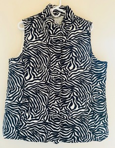 lot 178 image: Liz Claiborne Zebra Print Vest