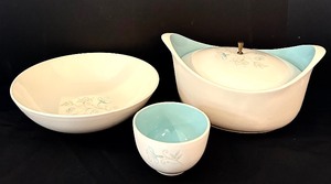 lot 90 image: Taylor Smith & Taylor Ever Yours Boutonniere Serving Set