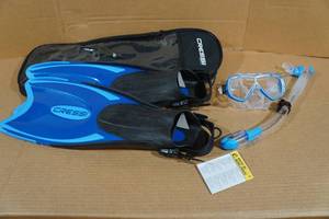 lot 98 image: Cressi Adult Rondine Palau Fin Snorkel Set - Fin Size ML