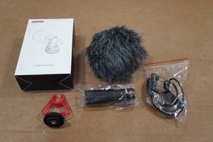 lot 63 image: Sunpak Microphone