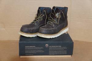 lot 5 image: Irish Setter Ashby Mens 6 Work Boots Style 83605 - Size 12