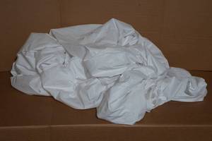 lot 21 image: King Mattress Protector