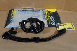 lot 108 image: Cressi Pano 4 Snorkel Set