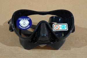 lot 112 image: Cressi F1 Frameless Mask