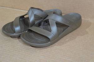 lot 128 image: Nuusol Hailey Slides - Womens 10