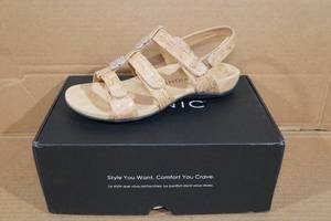 lot 141 image: Vionic Amber Womens Orthotic Sandals - Size 9
