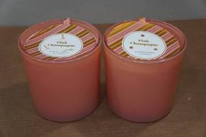lot 159 image: 2 Pink Champagne 28oz Scented Candle