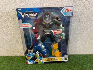 lot 3 image: Untimate Voltron