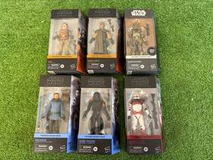 lot 18 image: Star Wars The Black Series Figures