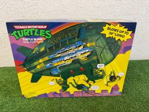 lot 91 image: Teenage Mutant Ninja Turtles Turtle Blimp 30 Long