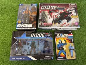 lot 97 image: GI Joe - The Vipers Pit, Stuart Outback Selkirk, Black Dragon & Cobra Commander