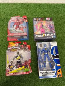 lot 111 image: Power Rangers Figures