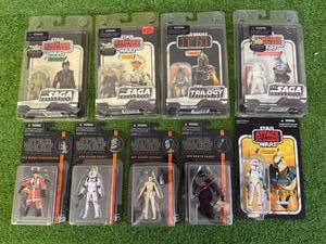 lot 124 image: Star Wars Figures