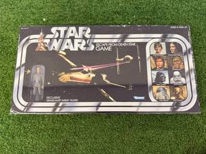 lot 148 image: Star Wars Escape From Death Star Game