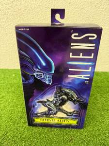 lot 199 image: Aliens Rhino Alien