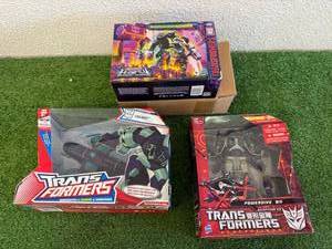 lot 253 image: Transformers